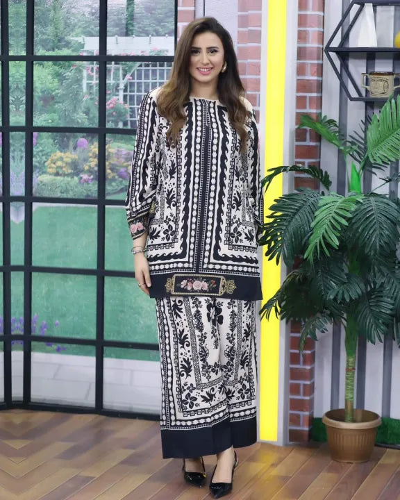 Fashion Trand sapprow 2 piece suit for women and young girls